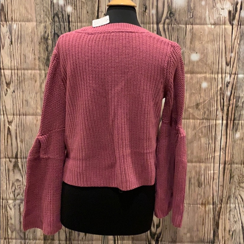 💗NWT FREE PEOPLE DAMSEL BELL SLEEVE SWEATER - Picture 12 of 15